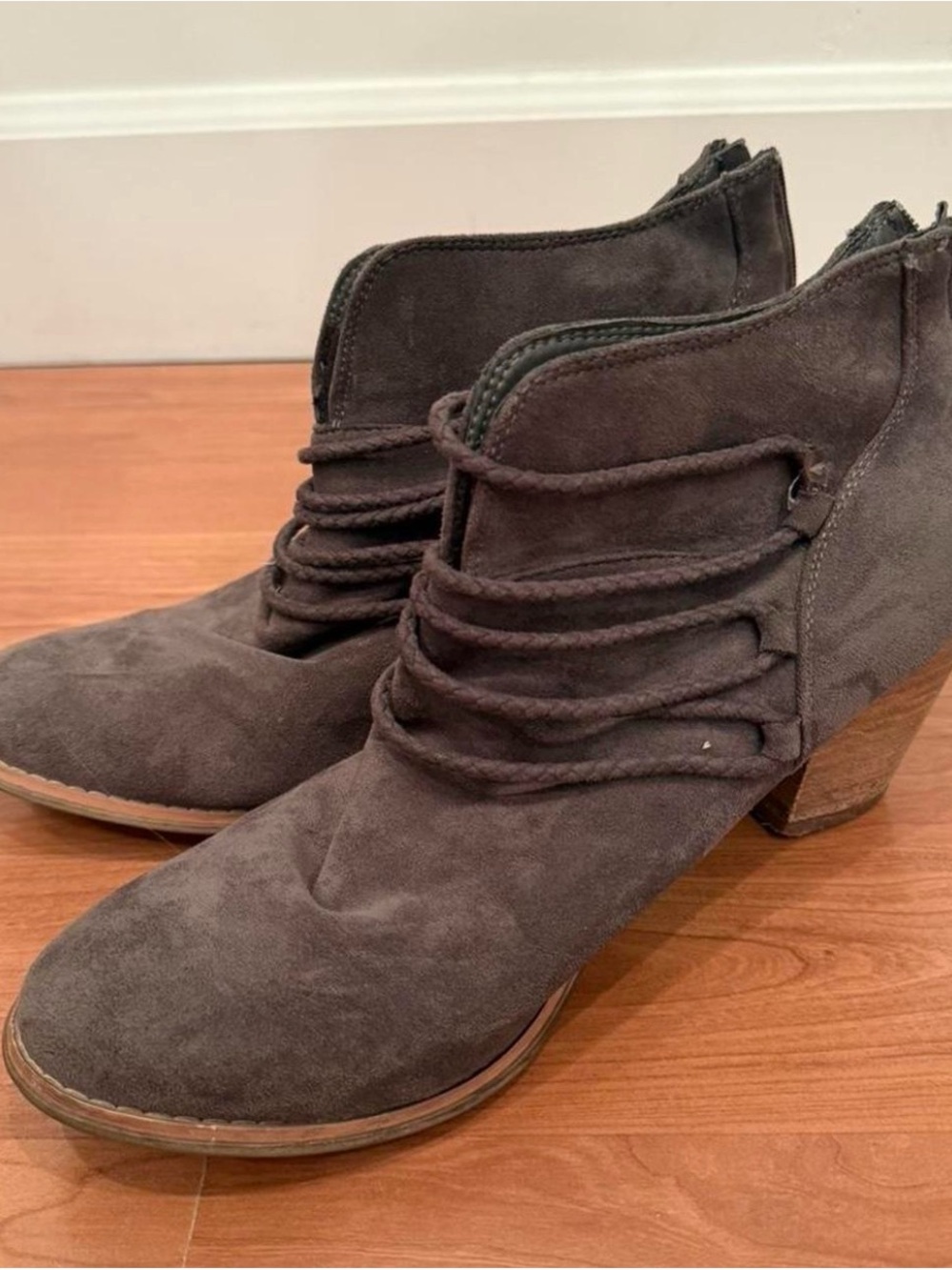 BUCKLE Women's Dark Brown Suede Ankle Boots - Stylish Stacked Heel